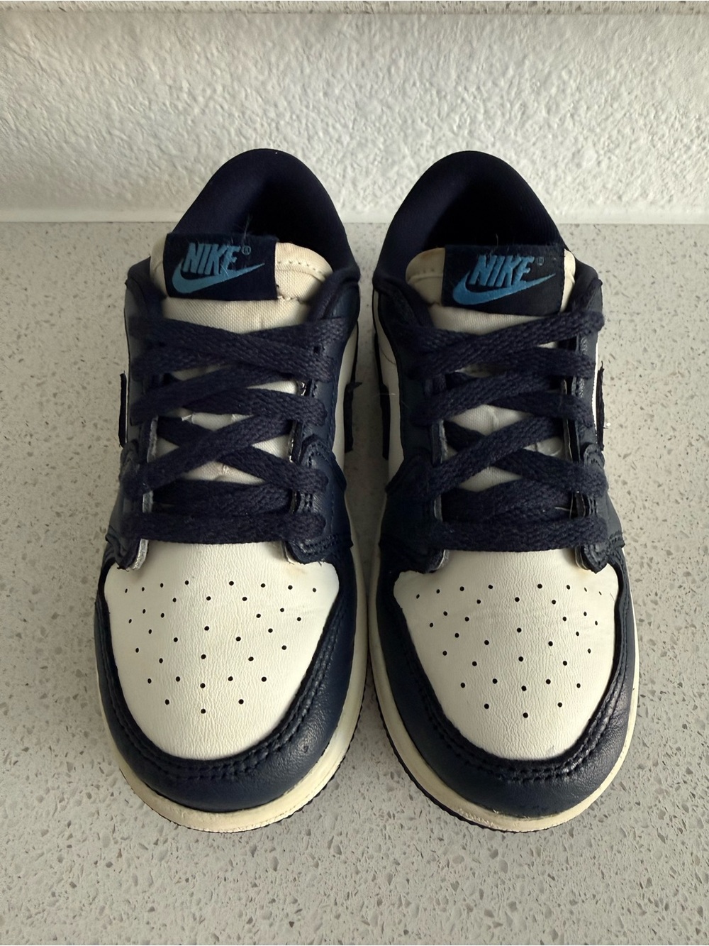 Nike Jordan 1 Retro Low Toddler Kids' Low-Top Sneakers in Navy and Light Blue - Picture 2 of 8